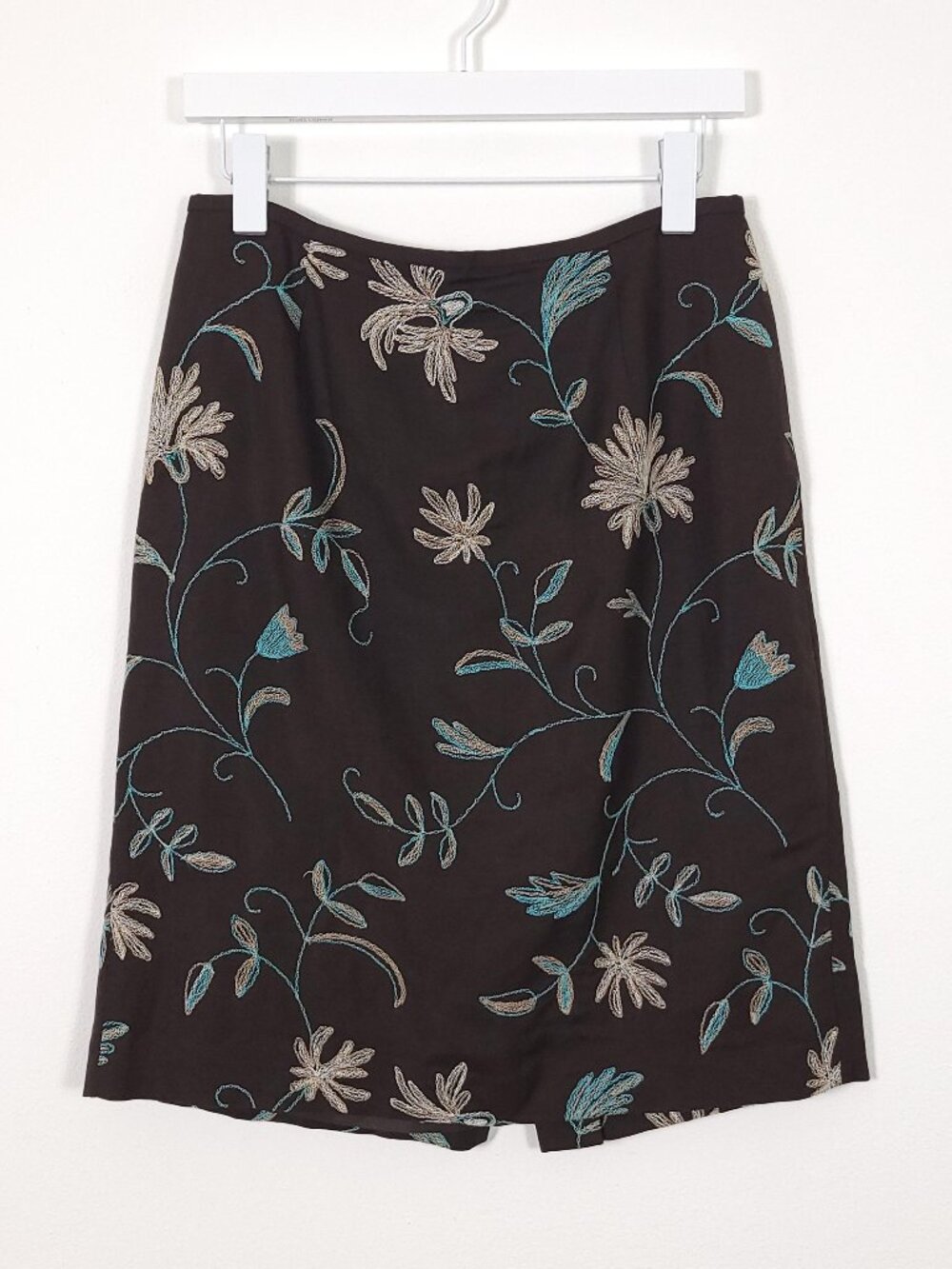LOFT Linen Blend Embroidered Flower Skirt